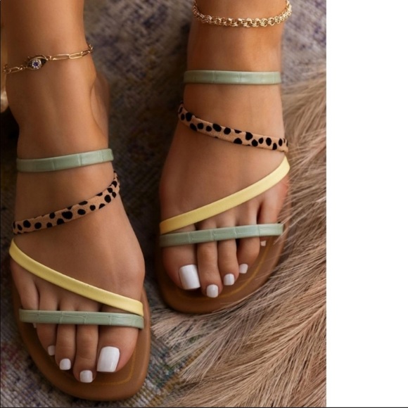 Strappy square toe slip on sandals slides flat - Picture 10 of 12